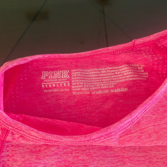 Pink seamless running top XS NWOT - Picture 2 of 2